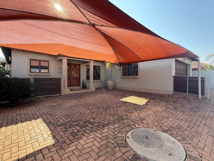 3 Bedroom Property for Sale in Melodie North West